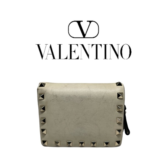 Valentino Rockstud Ivory Wallet - Picture 1 of 10